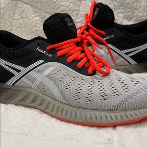 ASICS fuzeXLyte shoes - 7 (men’s)